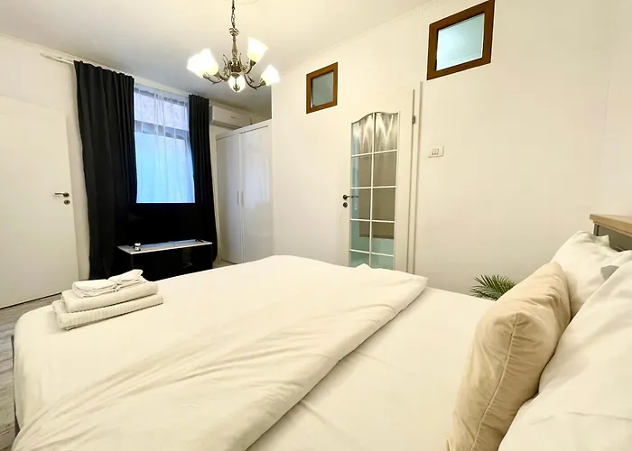 Point 0 Apartment
